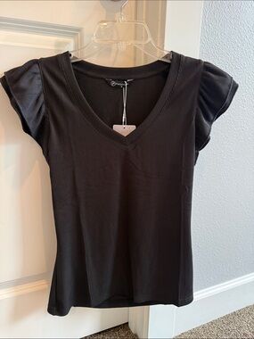 Pretty Garden Black Ribbed V-Neck Short Sleeve Top with Puff Sleeves